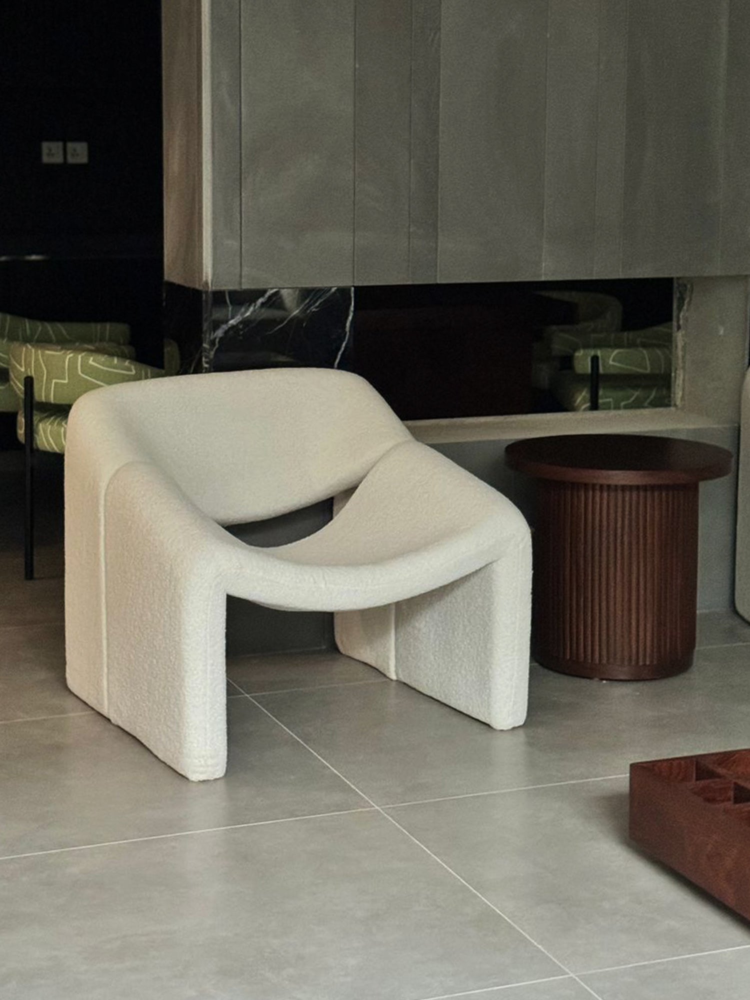Kangaroo Chair