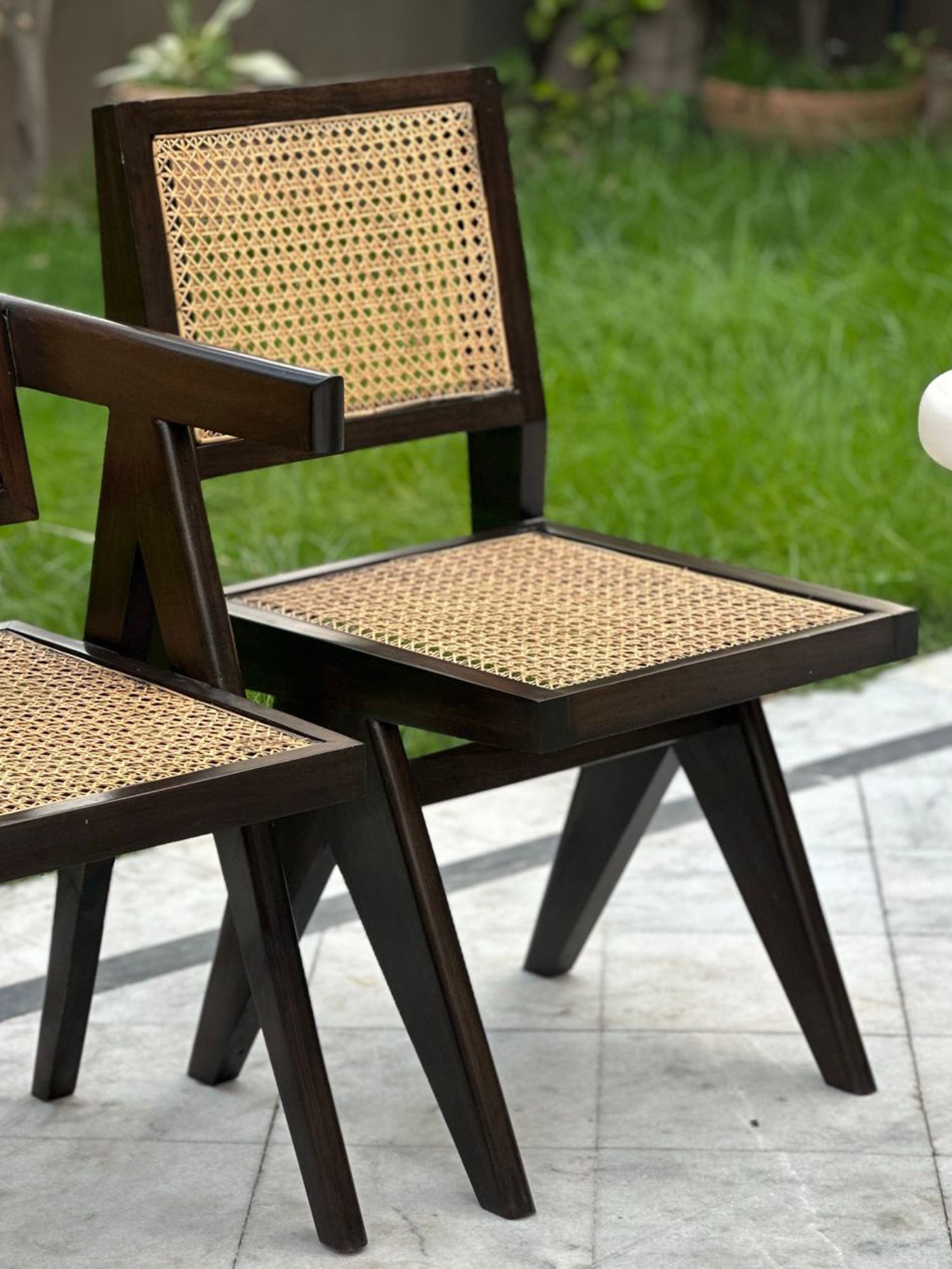Armless Chandigarh Scissor Chair