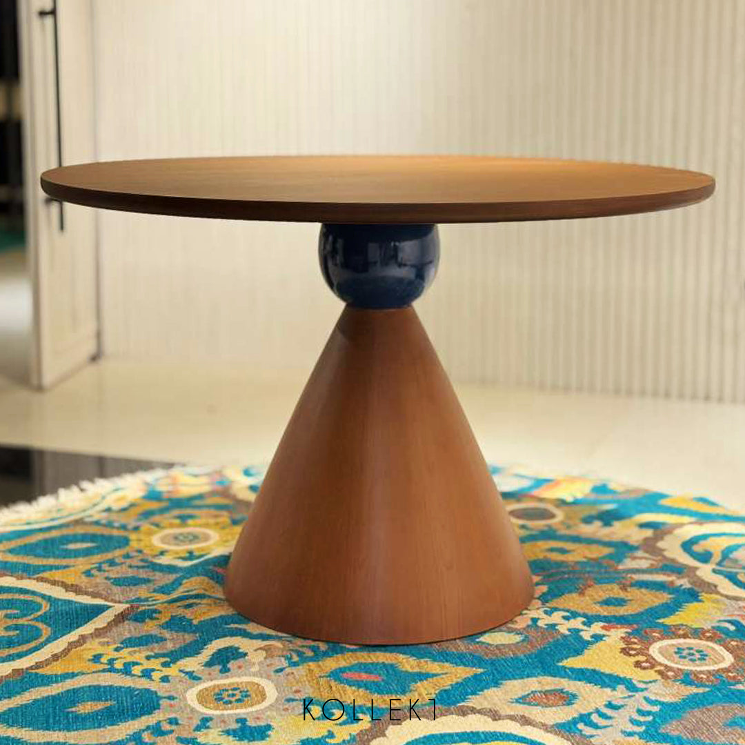 Monumental Round Table