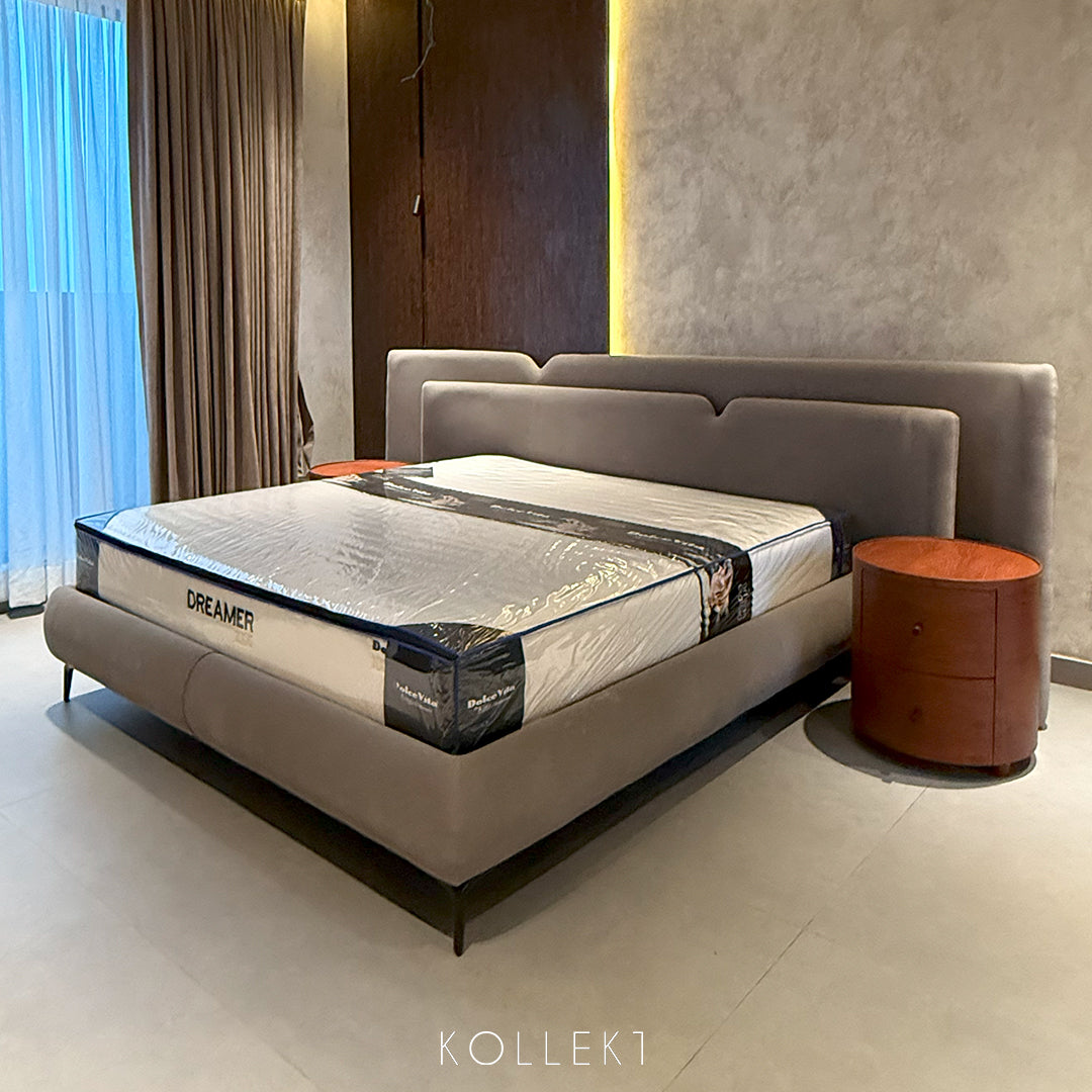 Cornelia Bed