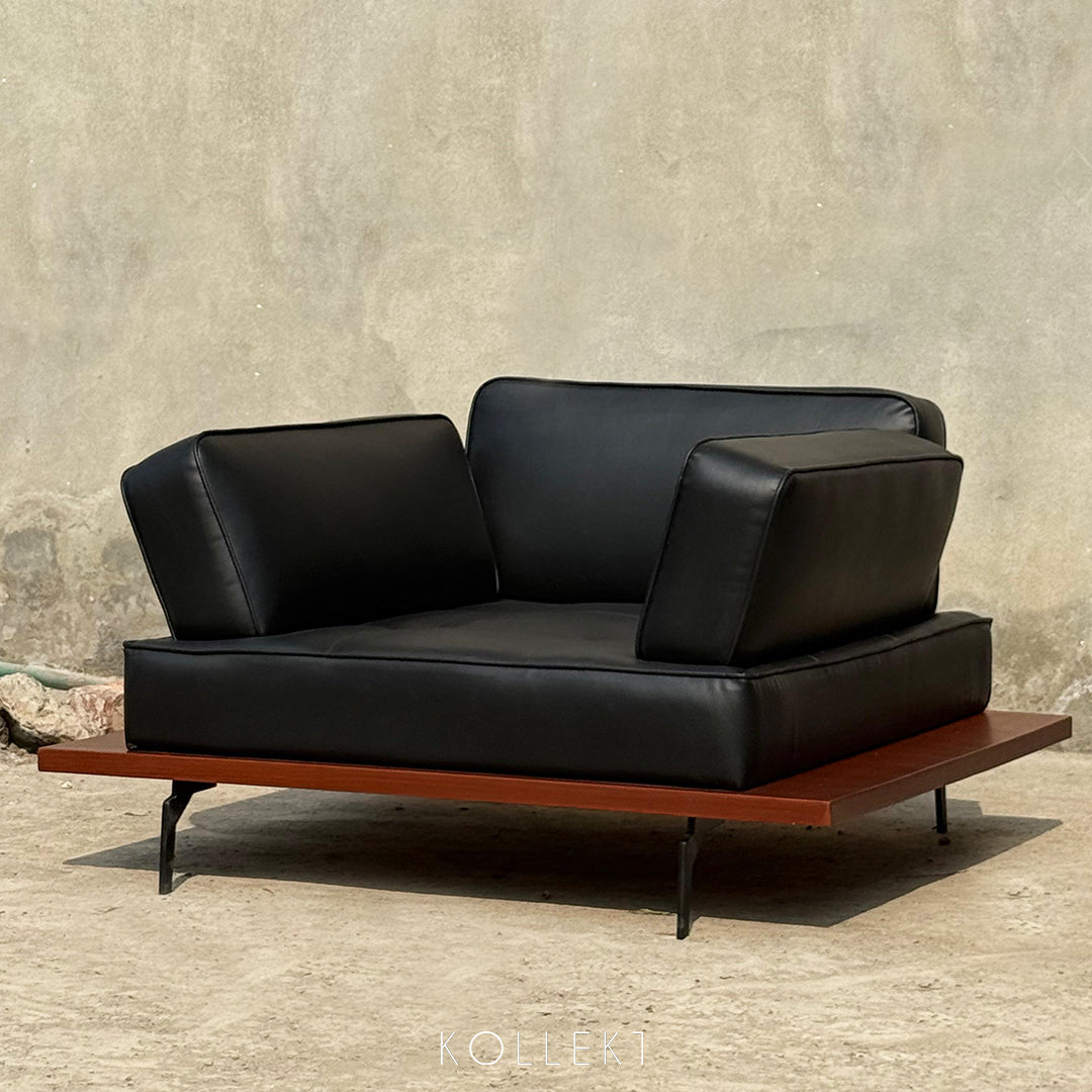 Wayne Lounger Mini