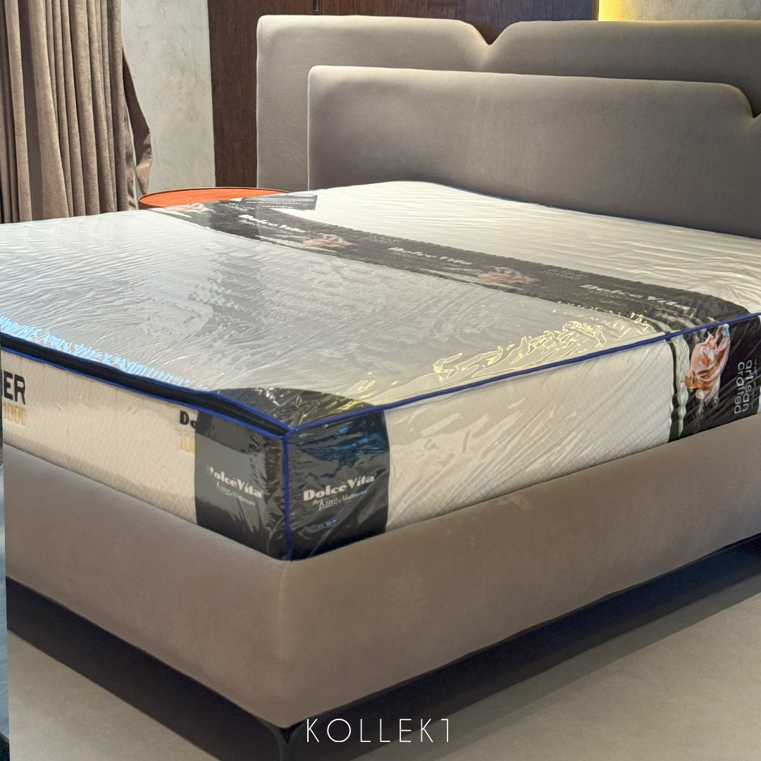 Cornelia Bed
